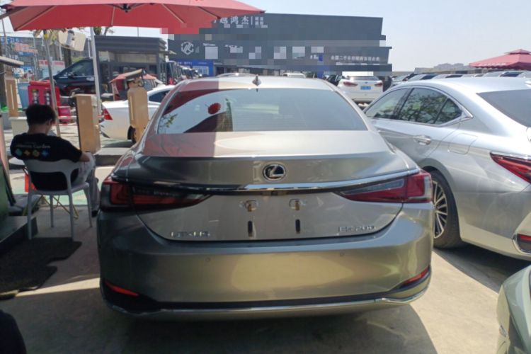 Used Lexus ES 2020 200 Excellence Edition
