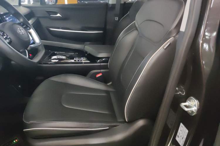 Used Hyundai Custo 2024 270TGDi LUX Prestige Edition
