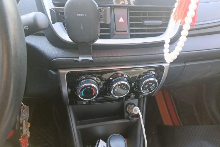 Used Toyota YARiS L Zhi Xuan 2019 1.5E CVT Dynamic Edition China VI compliant