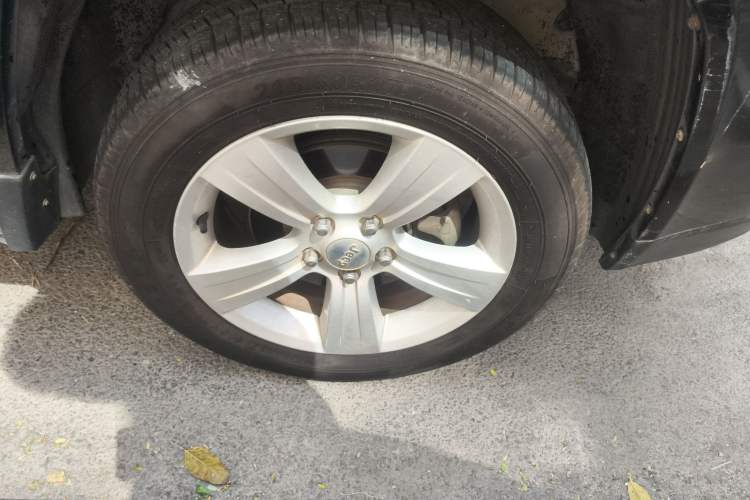 Used Jeep Compass 2012 2.4L four-wheel-drive sport version
