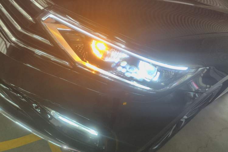 Used Volkswagen Magotan 2020 330TSI DSG Leading Model
