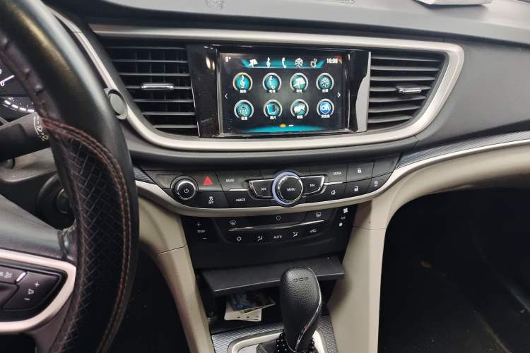 Used Buick GT 2019 15T Dual-Clutch Connected Elite Model China VI Audio And AC Panel