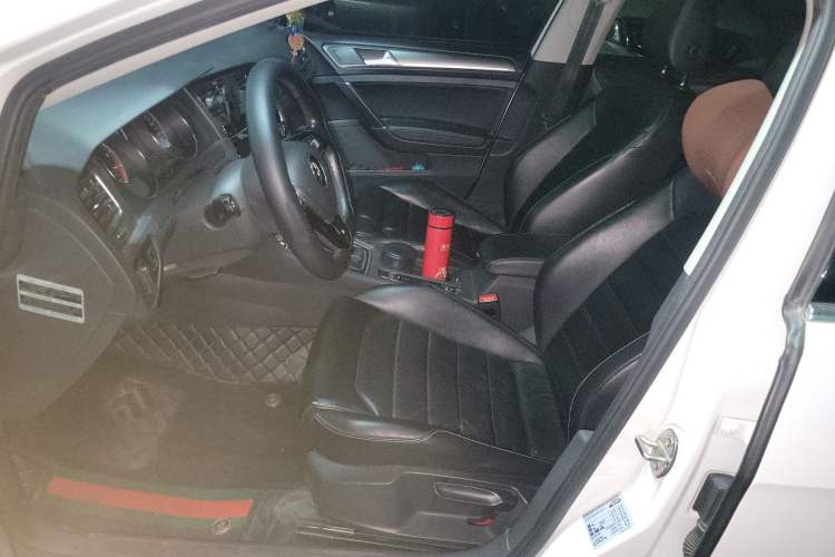 Used Volkswagen Golf 2016 230TSI Automatic Luxury Version
