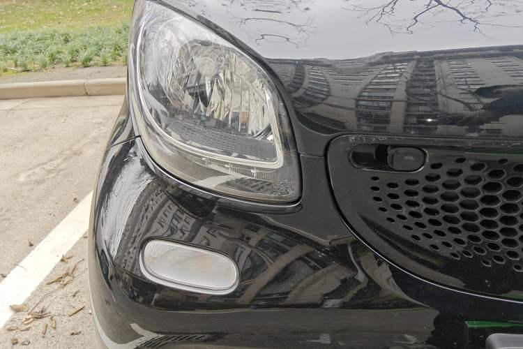 Used smart fortwo 2015 1.0L 52 kW Hardtop Passion Edition
