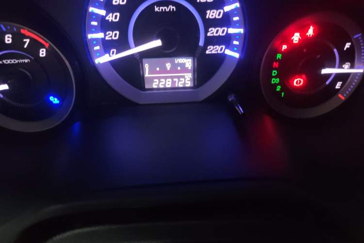 Used Honda City Classic 2012 1.5L Automatic Elite Edition Odometer Close Up