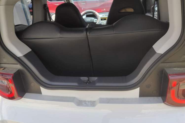 Used Chery New Energy QQ Ice Cream 2022 170km Sundae Phosphate Lithium-Ion