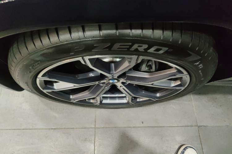 Used BMW X6 2023 xDrive40i M Sport Package Exterior 4