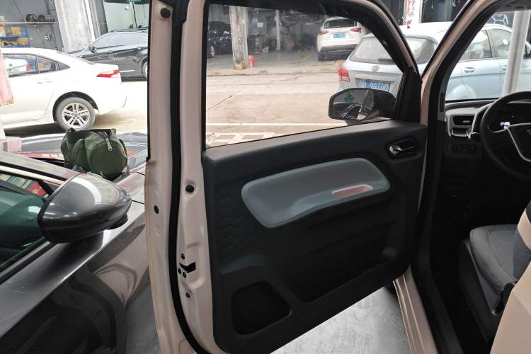 Used Wuling Hongguang MINIEV 2021 Macaron Premium Model – Lithium Iron Phosphate