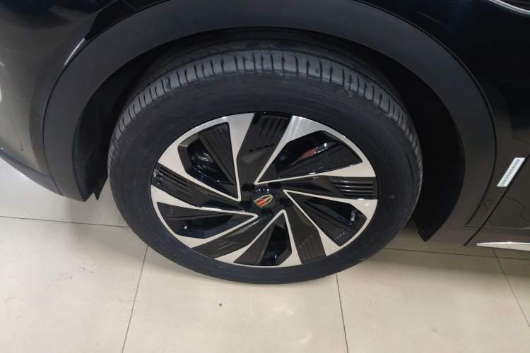 Used Hongqi HS7 PHEV 2024 2.0T PHEV Four-Wheel Drive Flagship Edition 7 Seats
