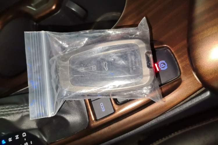 Used Toyota Camry 2019 2.5G Luxury Edition China VI Standard Interior 1