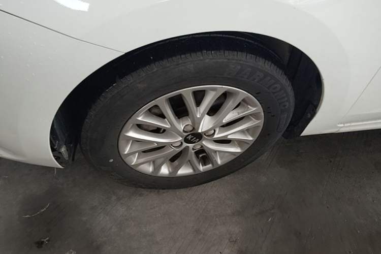 Used Kia K2 2017 Sedan 1.4L Manual Transmission GLS