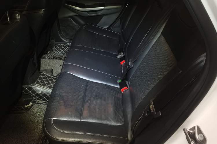 Used Ford Escort 2015 1.5L Automatic Fashion Model