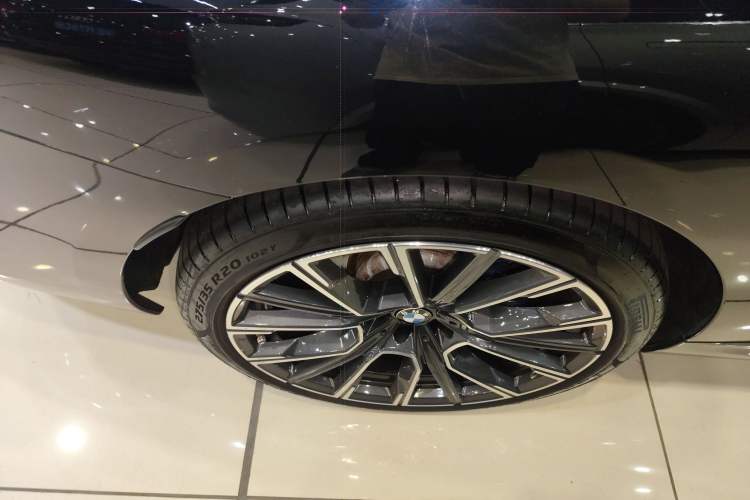 Used BMW 6 Series GT 2021 630i M Sport Grand Touring Edition Right Rear Wheel Hub