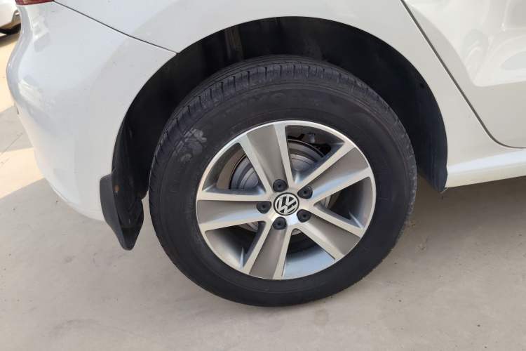 Used Volkswagen Polo 2013 1.4L Manual Fashion Edition Right Rear Wheel Hub