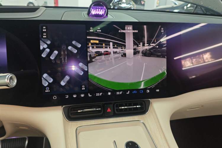 Used Hima AITO M8 2025 Extended-Range Max Version 37 kWh 6-Seater Audio And AC Panel