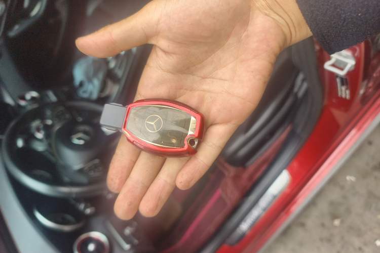 Used Mercedes-Benz C-Class 2015 Revised C 200 L Sport Edition Vehicle Key