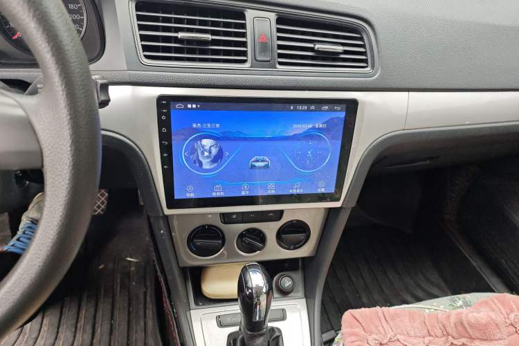 Used Volkswagen Lavida 2013 Revised Classic 1.6L Automatic Fashion Edition
