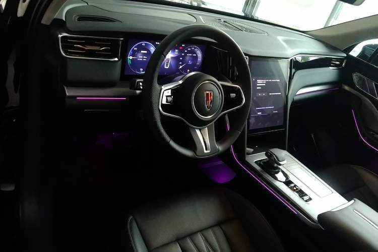 Used Hongqi HS7 PHEV 2024 2.0T PHEV Four-Wheel Drive Flagship Edition 7 Seats
