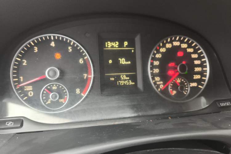 Used Volkswagen Touran 2011 1.4T DSG Zhiya Edition 5 Seats
