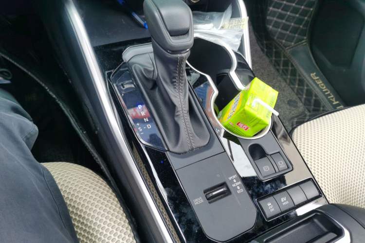 Used Toyota Crown Kluger 2021 2.5L HEV Two-Wheel Drive Elite Edition