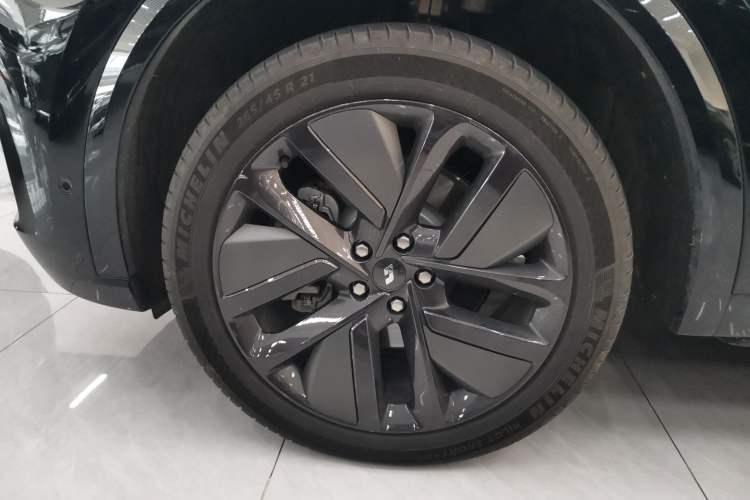 Used Li Auto L9 2023 Pro Model