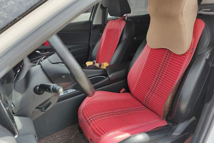 Used Hyundai Elantra 2021 1.5L CVT LUX Prestige Edition Left Front Seat