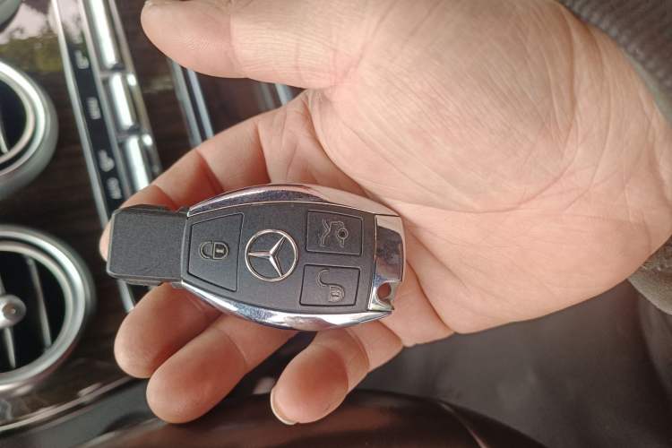 Used Mercedes-Benz GLC 2019 GLC 260 4MATIC Luxury Model
