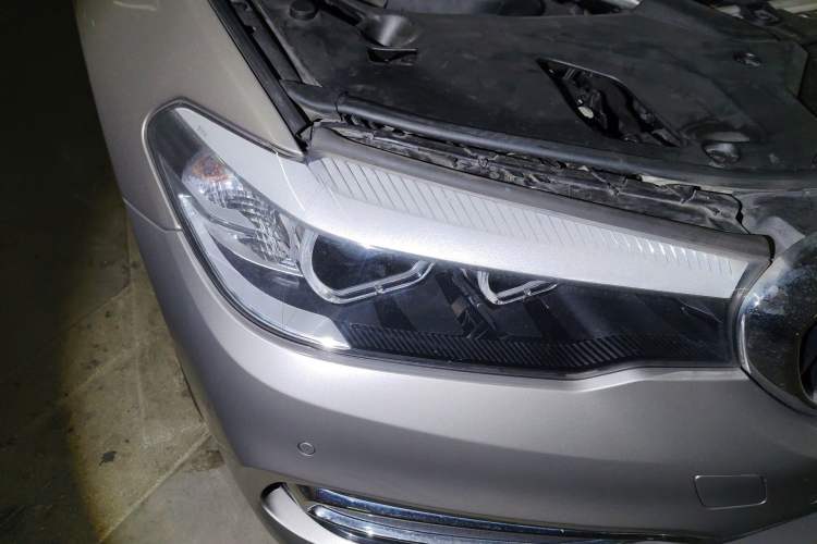 Used BMW 5 Series 2019 525Li Luxury Package Right Front Headlight