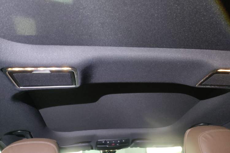 Used Mercedes-Benz E-Class 2022 E 300 L Sporty and Stylish Model