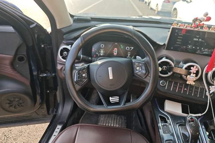 Used Wey VV7 2019 Upgraded Model 2.0T Flagship Version China VI