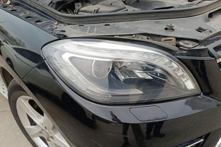 Used Mercedes-Benz M-Class 2014 ML 400 4MATIC Dynamic Model
