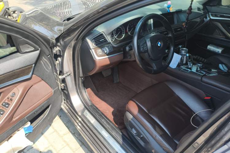 Used BMW 5 Series 2013 525Li Luxury Model