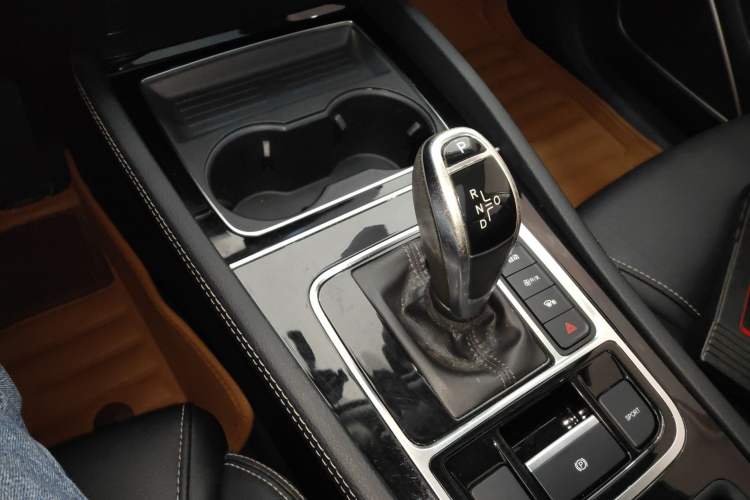 Used BYD Song MAX 2019 1.5T Automatic Smart Connect Prestige Model 6 Seats China VI Standard
