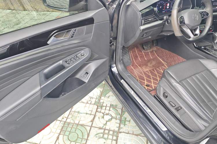 Used Volkswagen Passat 2023 330TSI Starry Elite Edition Driver Seat