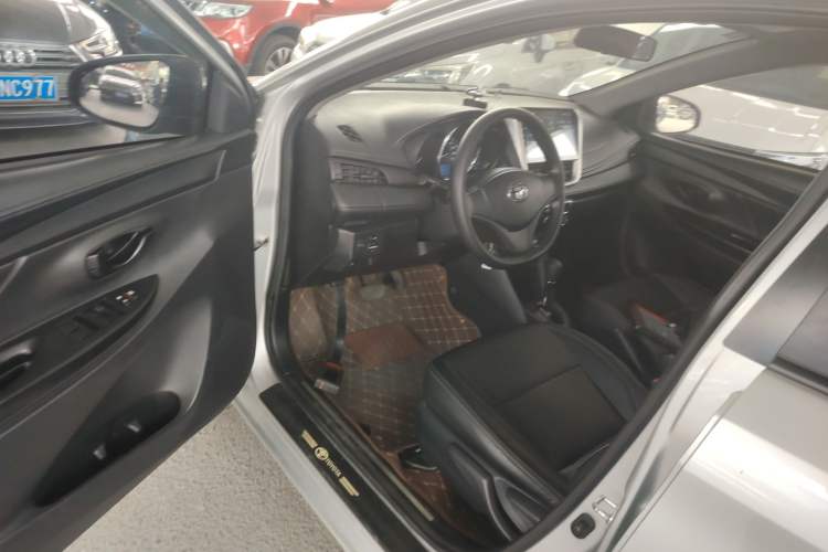 Used Toyota YARiS L Zhi Xiang 2019 1.5E CVT Dynamic Edition China VI compliant
