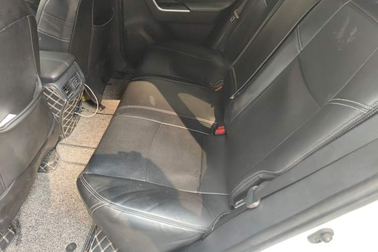 Used Toyota RAV4 2020 2.0L CVT Two-Wheel Drive Fashion PLUS Edition
