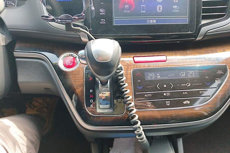 Used Honda Odyssey 2017 2.4L Smart Edition Gear Lever