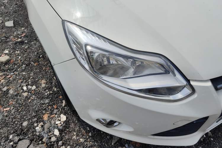 Used Ford Focus 2012 Sedan 1.6L Automatic Fashion Edition