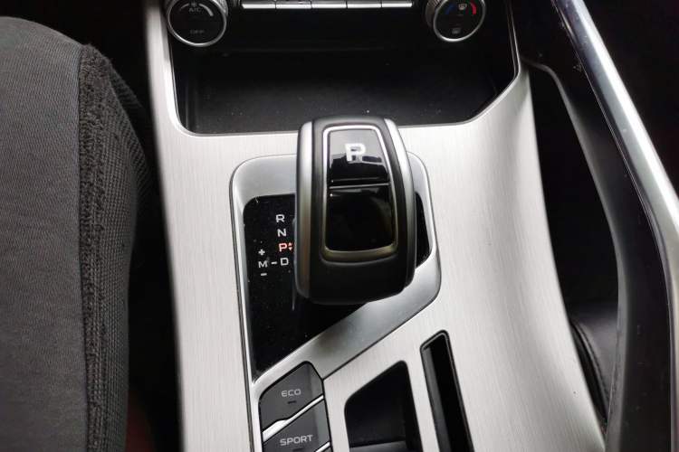 Used Geely Auto Coolray 2020 Facelift 240T DCT Hunter
