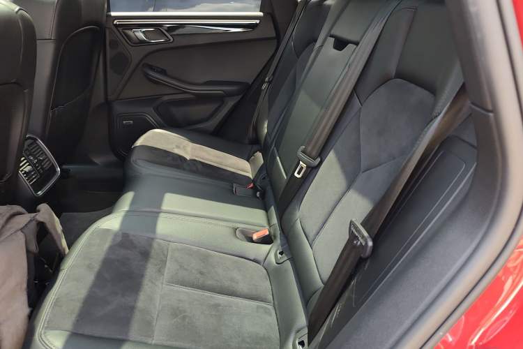 Used Porsche Macan 2017 Macan S 3.0T Left Rear Seat