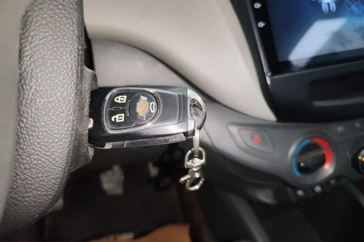 Used Chevrolet Sail 2015 Sail 3 1.3L Manual Ideal Edition
