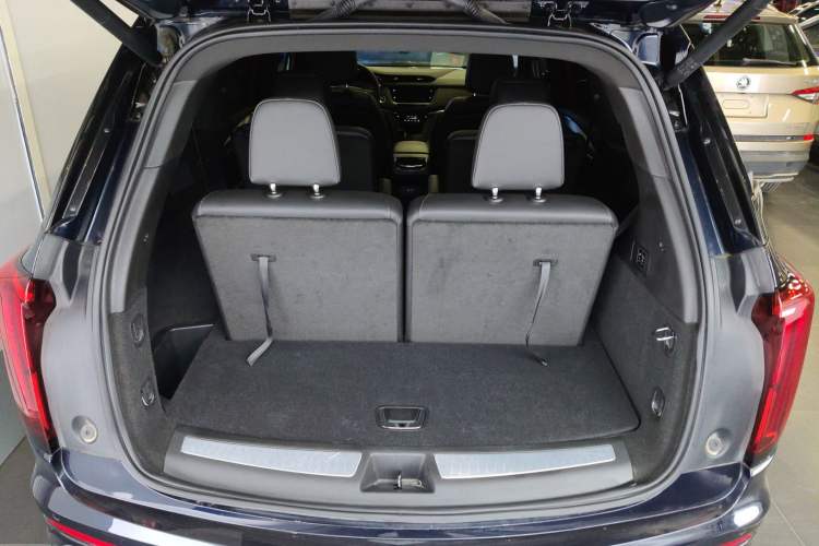 Used Cadillac XT6 2022 2.0T Six-Seater Four-Wheel-Drive Luxury Version