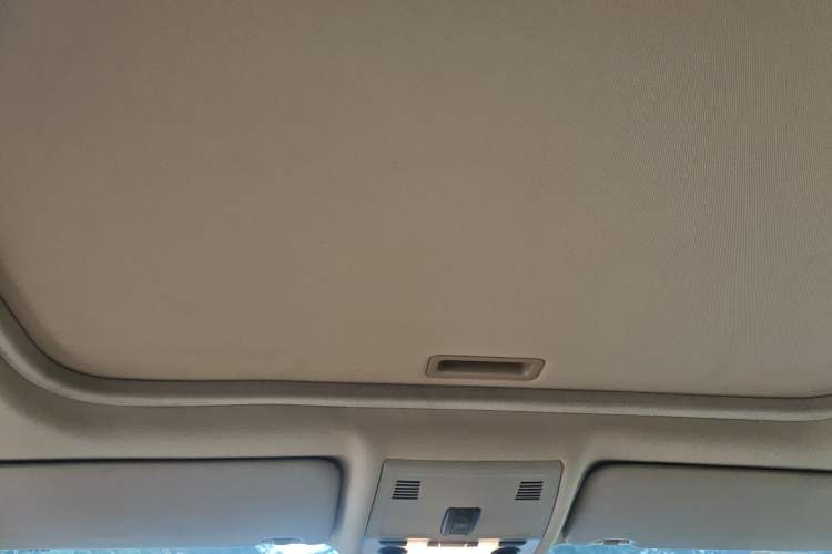 Used BMW 3 Series 2011 320i Luxury Edition Headliner