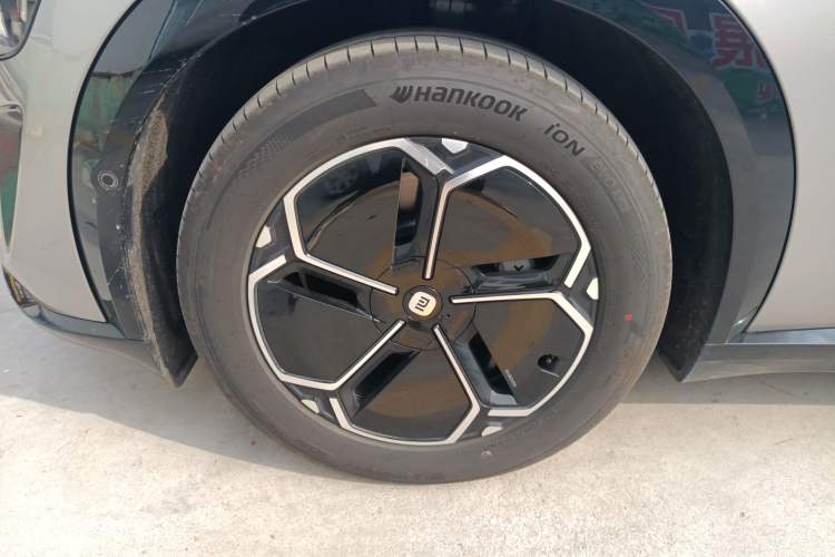 Used Xiaomi Auto YU7 2025 Ultra-Long Range Rear-Wheel Drive Version
