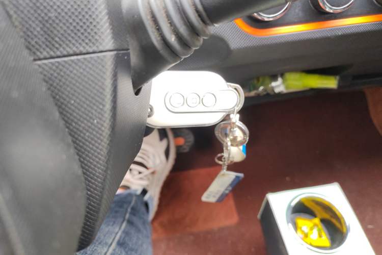 Used Wuling Hongguang MINIEV 2022 Zizai Version Lithium Iron Phosphate Vehicle Key