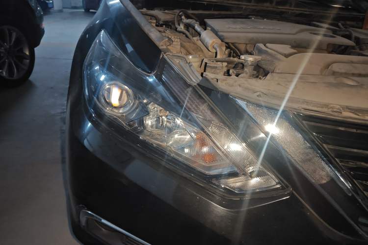 Used Nissan Teana 2016 2.0L XL Comfort Edition Right Front Headlight