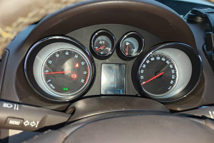 Used Buick Regal 2014 2.0L Leading Fashion Edition