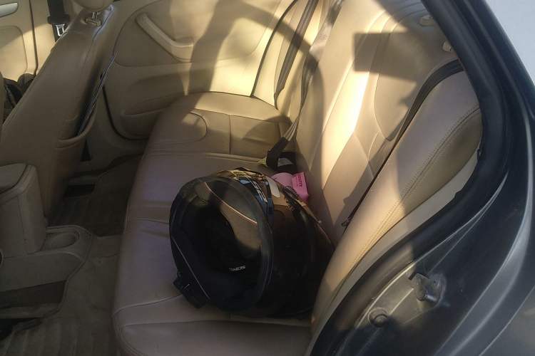 Used Volkswagen Bora 2011 1.6L Automatic Fashion Edition Left Rear Seat