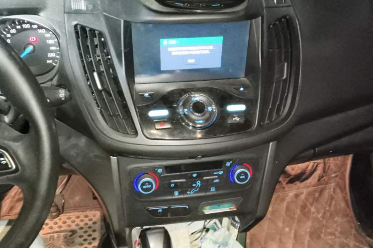 Used Ford Kuga 2018 EcoBoost 180 Two-Wheel-Drive Platinum Edition
