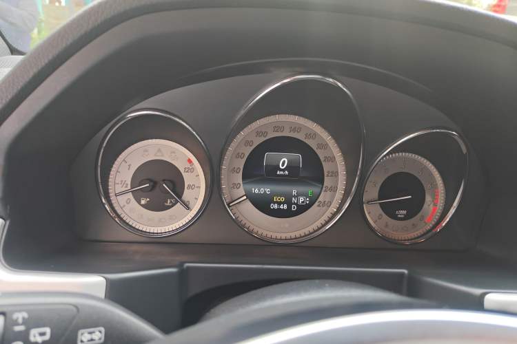 Used Mercedes-Benz GLK-Class 2015 GLK 260 4MATIC Dynamic Edition Ultimate Version
